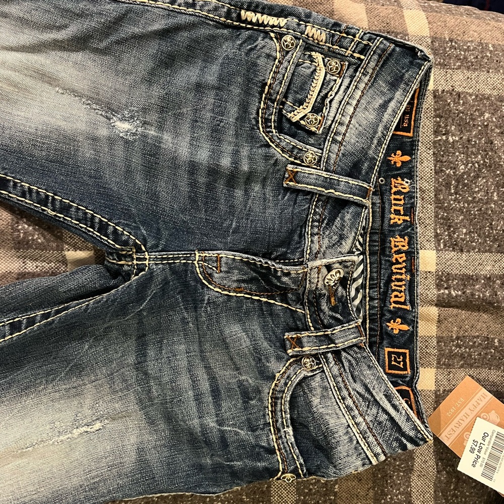 Rock revival capris size 27